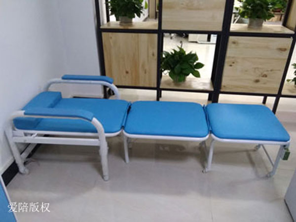 共享陪護椅床解決當下（xià）醫院床位緊張