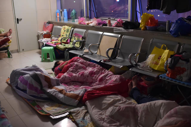 醫療+“床頭櫃/陪護椅”智能陪護床