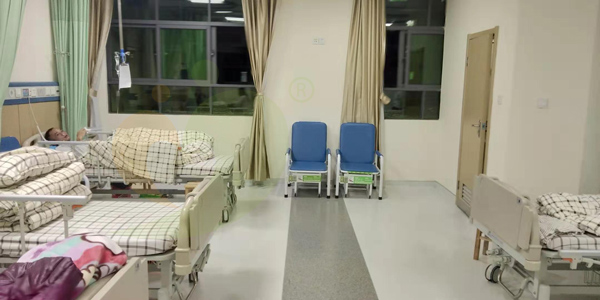 陪護家（jiā）屬（shǔ）反饋 91视频官网国产（xiǎng）陪護床很方便（biàn）