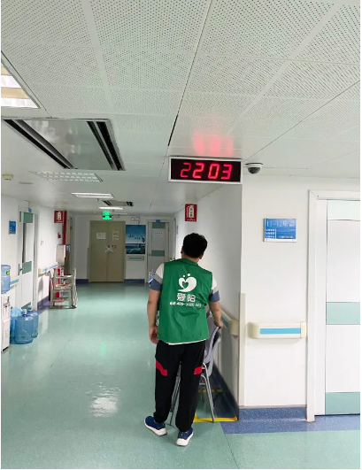 【共享陪護床（chuáng）】服務綠色的（de）職守（shǒu） 責任的擔當