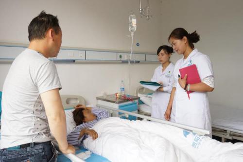 一個醫院（yuàn）陪護床“神奇”可以規範管理又能方便（biàn）於民